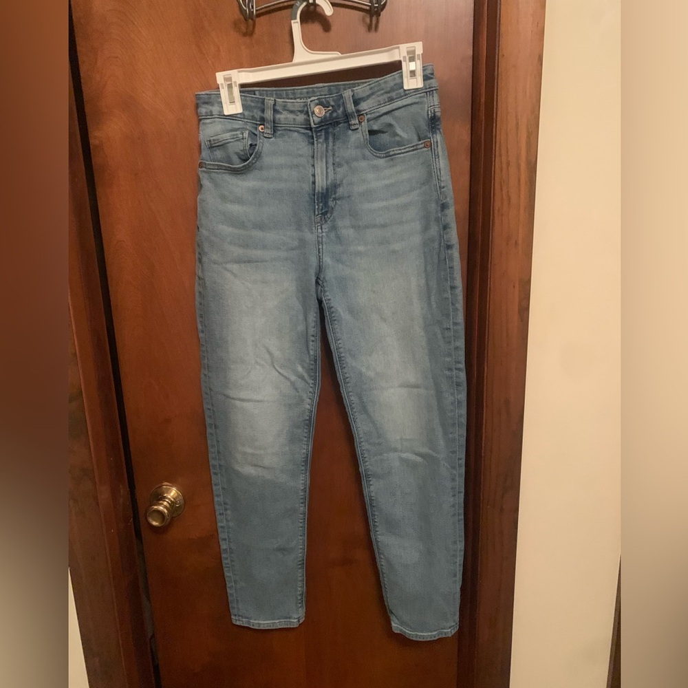 American Eagle Mom Jeans